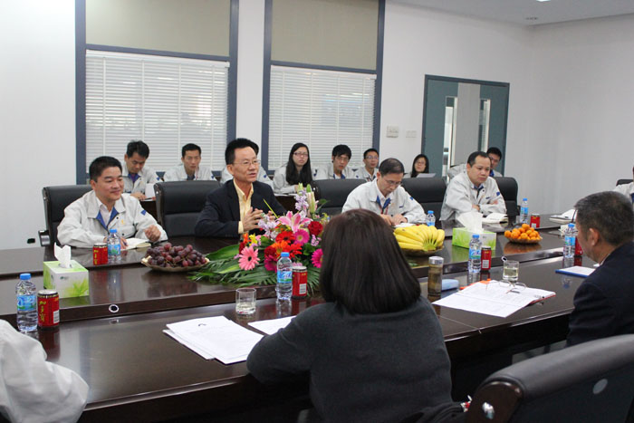 董事长蔡明通,总经理蔡劲军,管理者代表蔡澍炜参加了首末次会议并代表